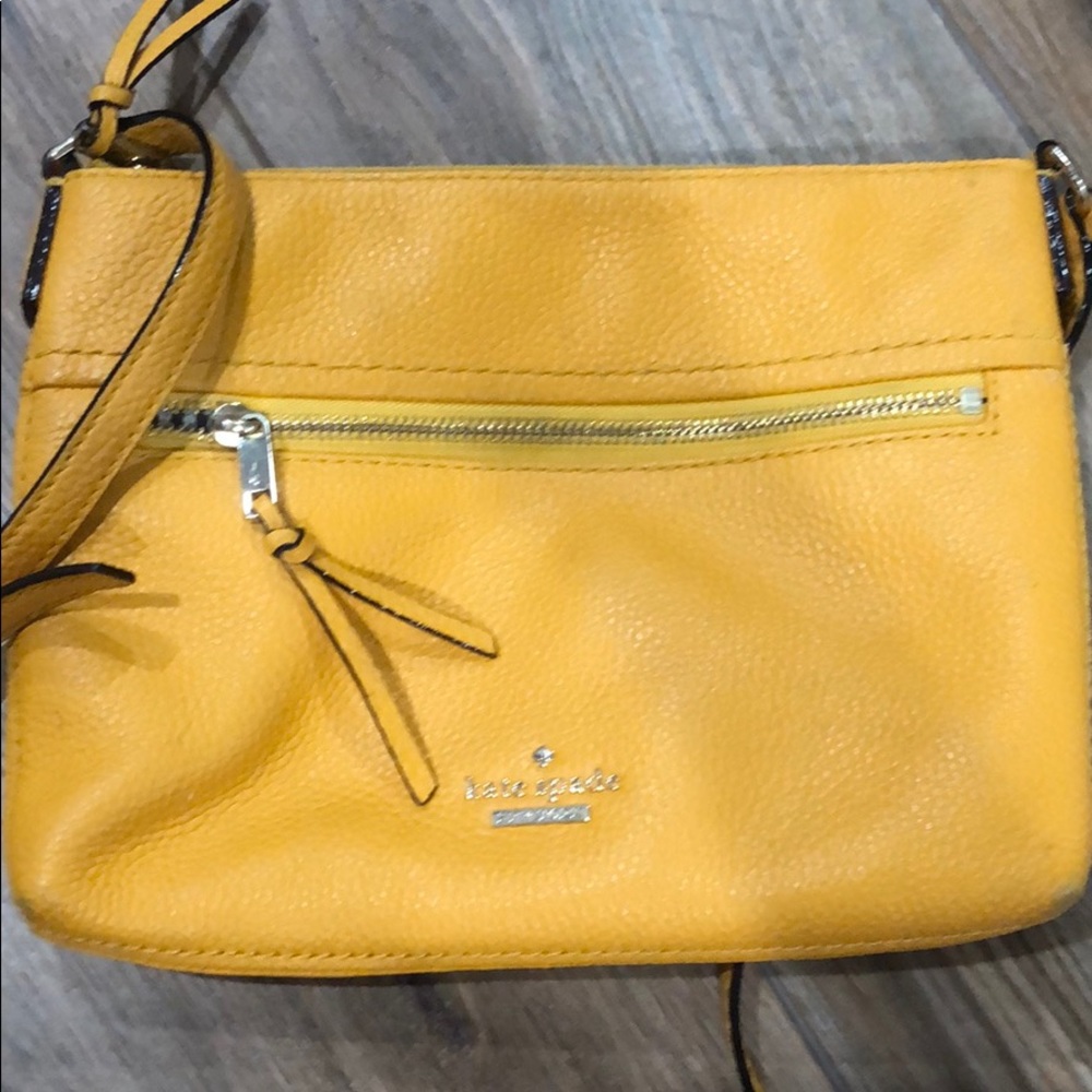 Kate spade ♠️ mustard crossbody